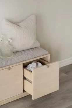 Rowico Confetti- Penkki Laatikoilla 106 Cm, Valkopesty/harmaa Talja -Makuuhuone Myyntikauppa 2000120050 30 Rowico Confetti penkki 30 2