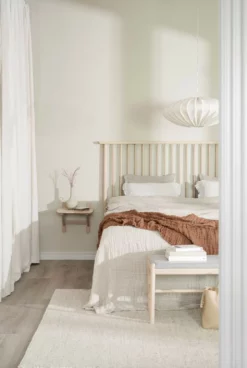 Rowico Camrose Yöpöytä Valkopesty 9 Rowico Camrose Yöpöytä Valkopesty -Makuuhuone Myyntikauppa 2000133015 50 Rowico Camrose y p yt 50 1